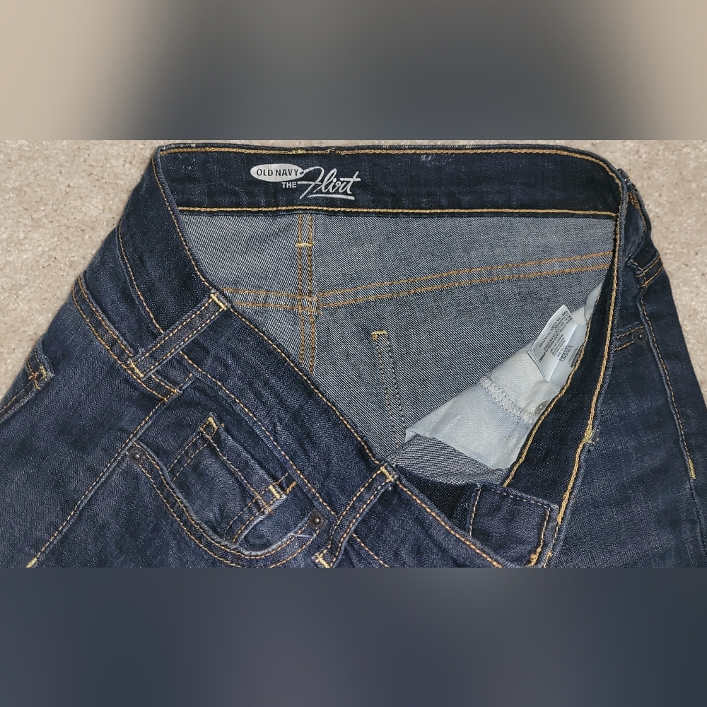 Old Navy Flirt Blue Jeans, Women's Size 6 Short ⊙.☉ - Picture 4 of 5
